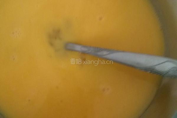 胡萝卜丝炒鸡蛋的做法图解1