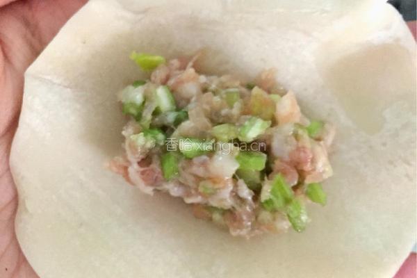 芹菜猪肉馅饺子的做法图解7