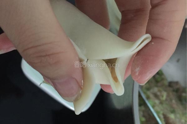 芹菜猪肉馅饺子的做法图解9