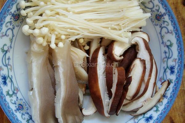 豆腐三菌汤的做法图解1