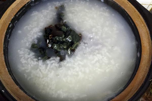 皮蛋牛肉粥的做法图解7