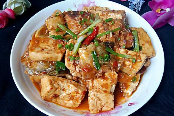 豆腐烧鱼块的做法图解12