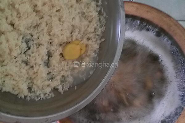 柴鱼花生粥的做法图解5