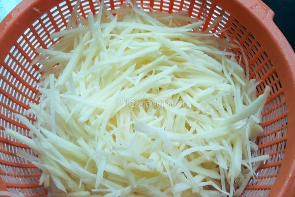 香脆黄金丝的做法图解1