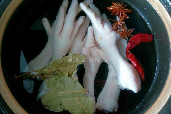 脱骨凤爪的做法图解4