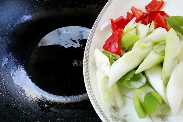 大葱木耳炒鸡蛋的做法图解6