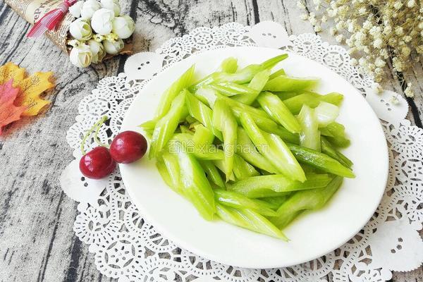 素炒芹菜的做法图解8