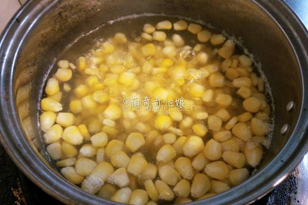 奶酪玉米烙的做法图解3