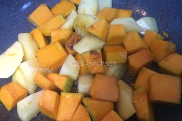 土豆炖南瓜的做法图解7