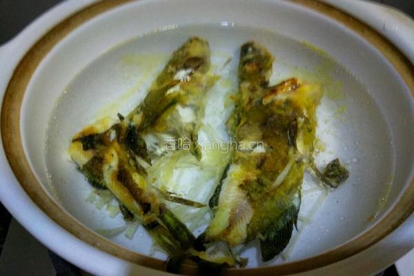 黄骨鱼豆腐汤的做法图解6