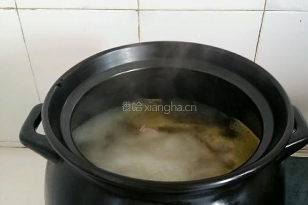 老鸭汤冬瓜炖公鸡汤的做法图解4