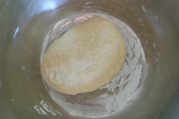 韭菜鸡蛋馅水饺的做法图解2