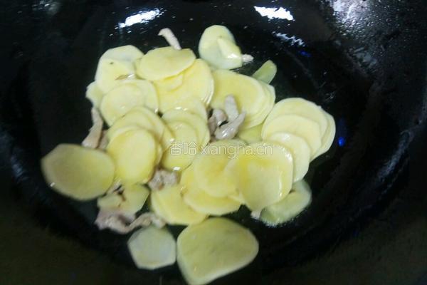 白菜土豆片的做法图解3