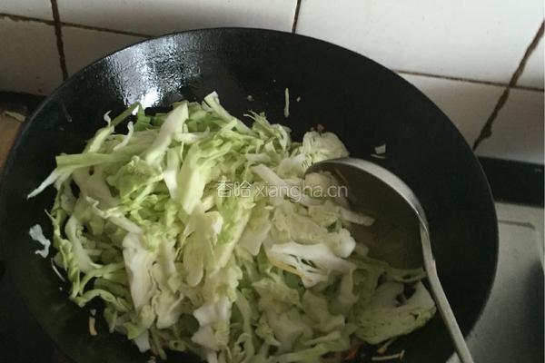 卷心菜小炒的做法图解6