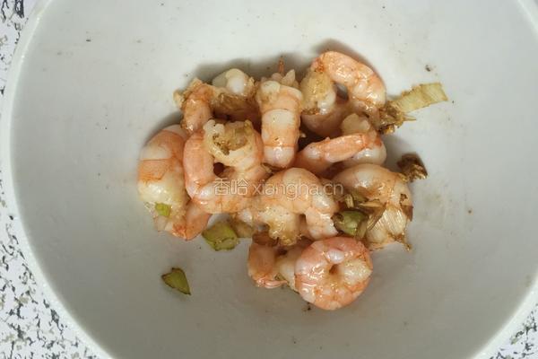 虾仁菠菜的做法图解4