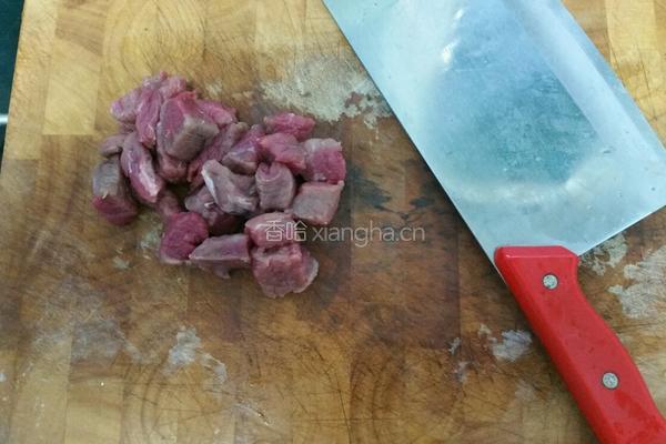 土豆豆角炖牛肉的做法图解1