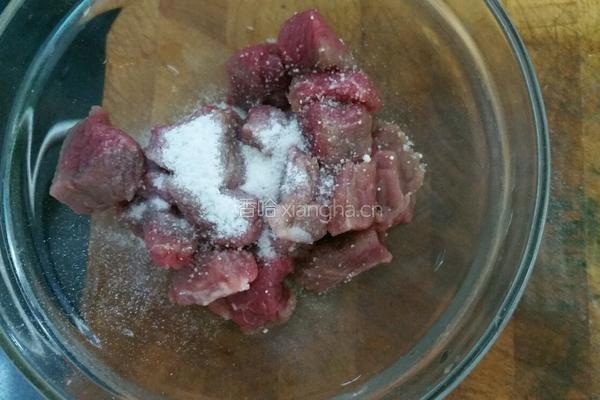 土豆豆角炖牛肉的做法图解2