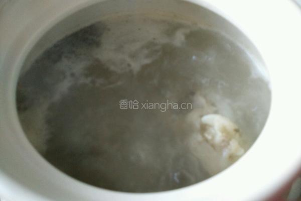 萝卜棒骨汤的做法图解3