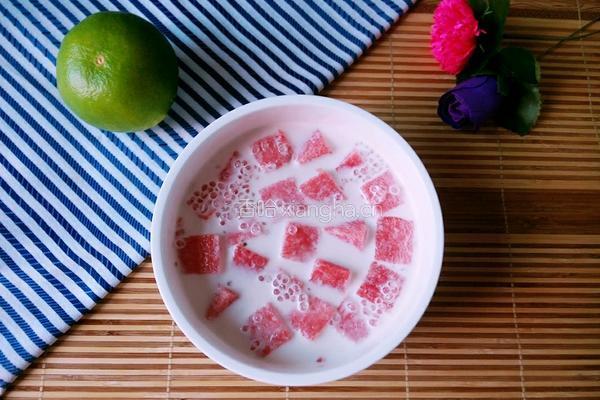 牛奶西瓜西米露的做法图解9