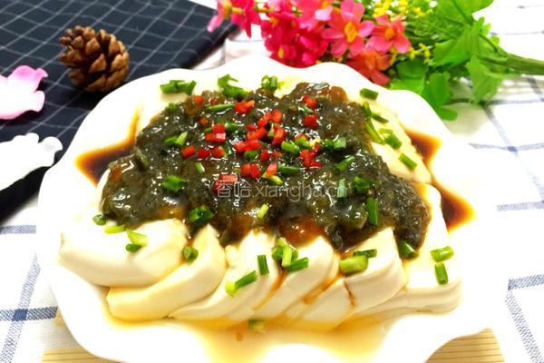 皮蛋内脂豆腐的做法图解3