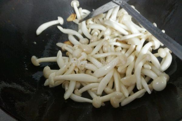 蚝油彩椒白玉菇的做法图解3