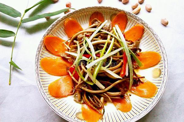 新鲜茶树菇小炒的做法图解4