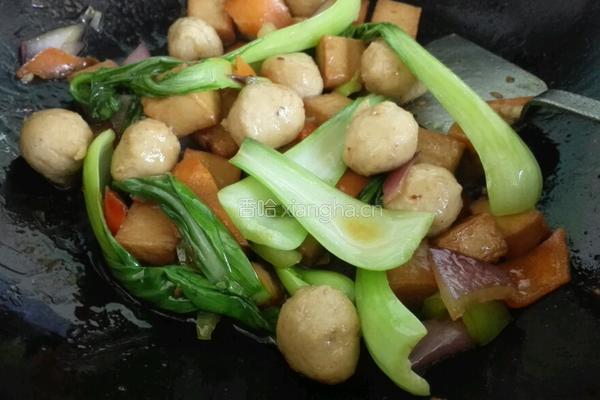 鱼丸鱼豆腐炒时蔬的做法图解7