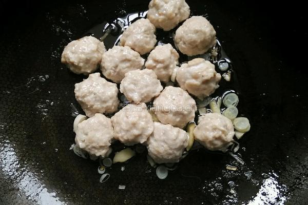 鸡茸蘑菇汤的做法图解4