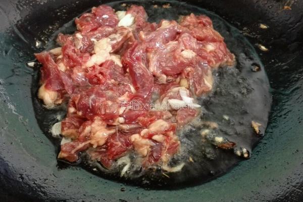 木耳炒牛肉的做法图解3