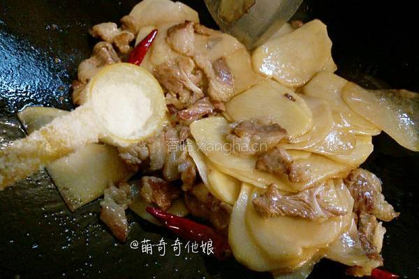 土豆炒肉片的做法图解5