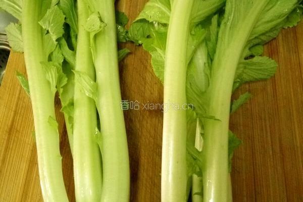 虾米枸杞芥菜的做法图解1