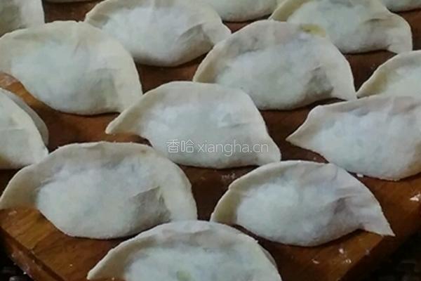 韭菜鸡蛋虾仁饺子的做法图解11