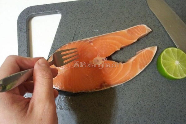 软煎三文鱼的做法图解2