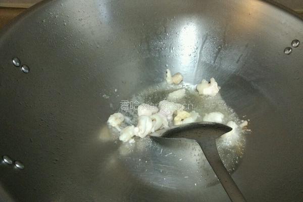 毛豆炒鸡的做法图解2