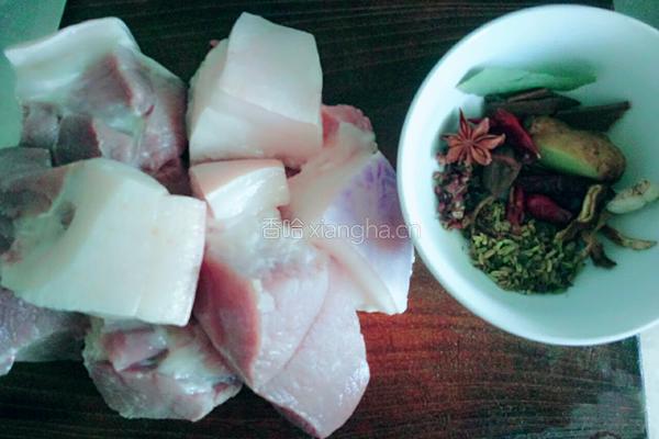 卤猪肉的做法图解1