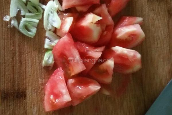 西红柿豆腐紫菜汤的做法图解2