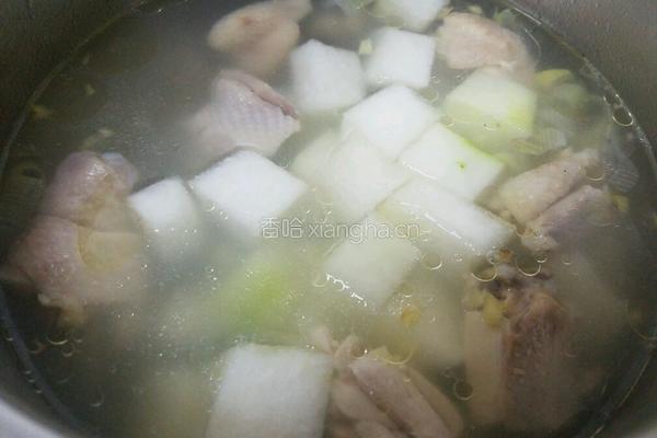 冬瓜鸡腿汤的做法图解6
