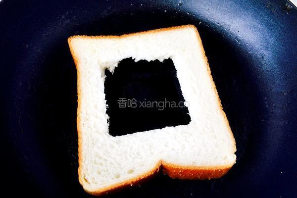 土司煎蛋的做法图解3