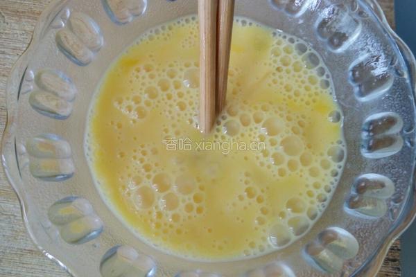 酸菜炒饭的做法图解2