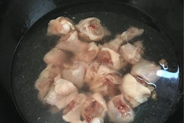 茶树菇干锅鸡的做法图解3