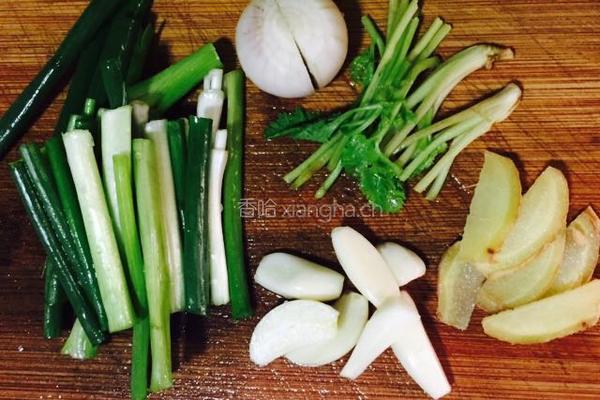 卤猪肉的做法图解4