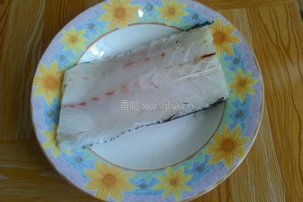 经典酥炸鳕鱼排的做法图解1