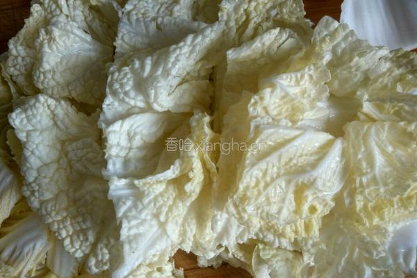 肉末白菜的做法图解1