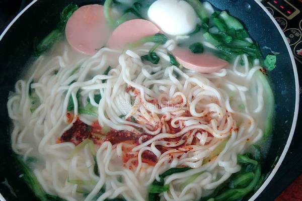 小青菜鸡蛋火腿面的做法图解7