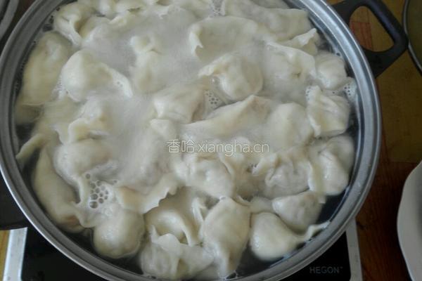 莲藕馅饺子的做法图解9