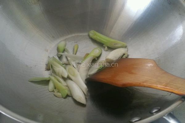 葱爆海参的做法图解4