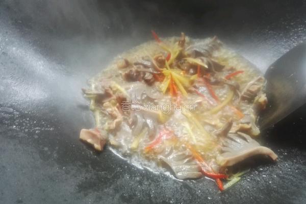 姜葱爆炒鸭肾的做法图解7