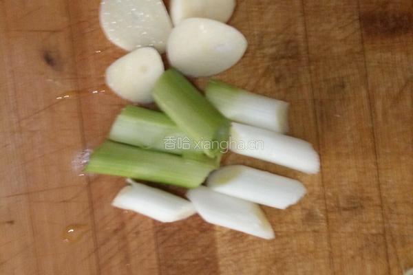 素炒洋白菜的做法图解3