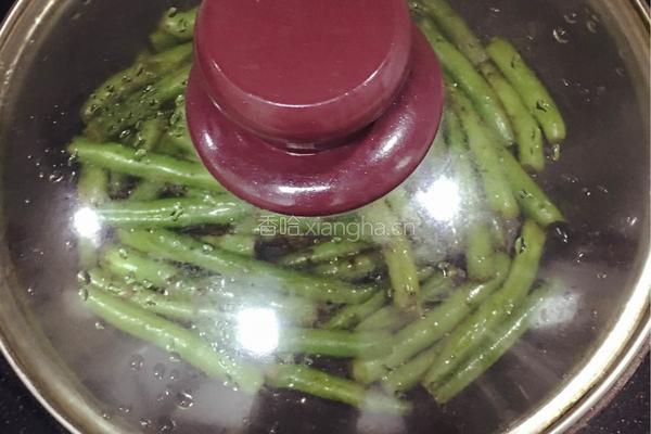 豆瓣酱炒刀豆的做法图解5