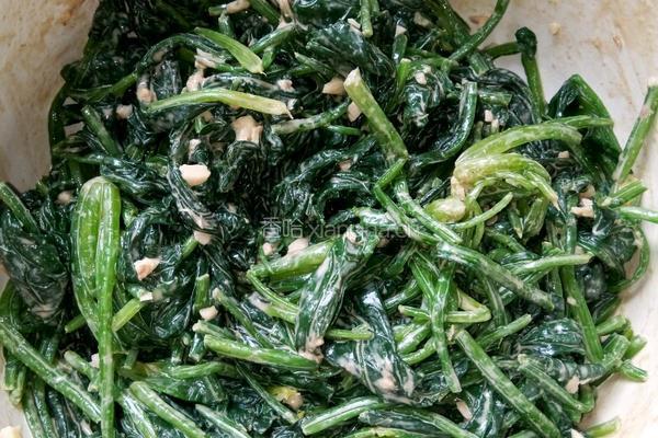 麻酱菠菜的做法图解5
